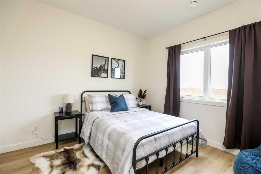 4761 72 Avenue, Taber, AB - Indoor Photo Showing Bedroom