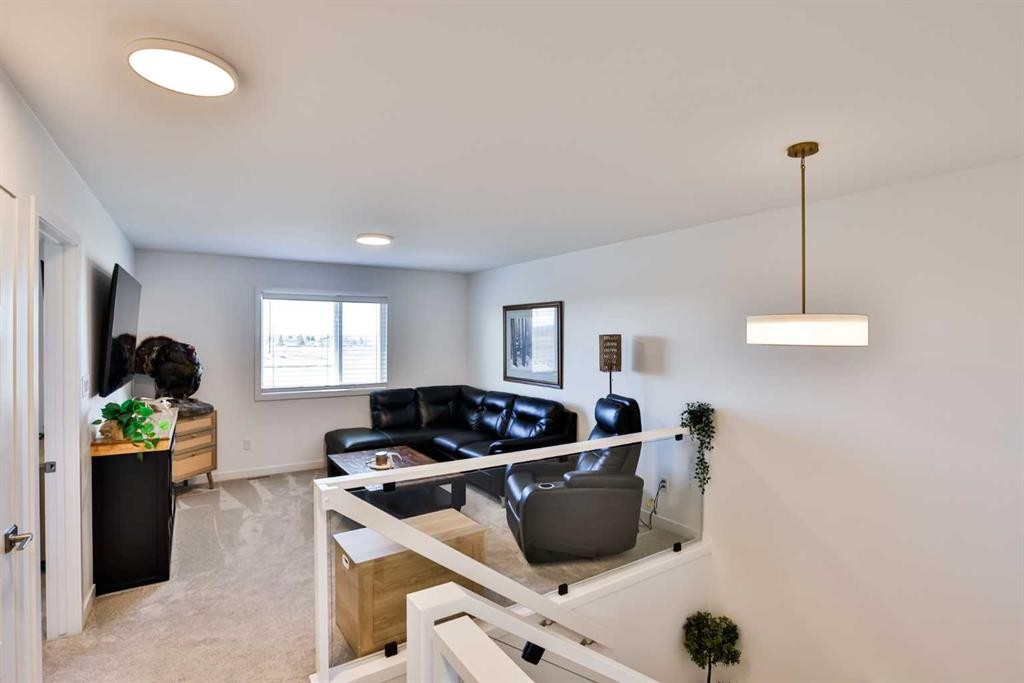 174 Caribou Bend North, Lethbridge, AB - Indoor Photo Showing Other Room
