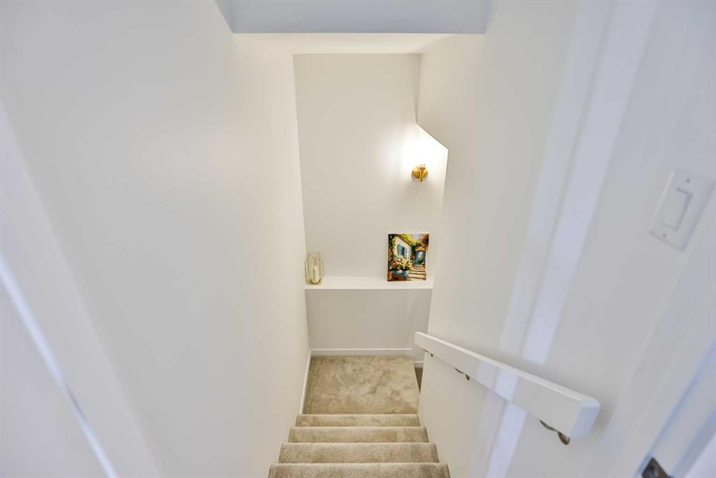 174 Caribou Bend North, Lethbridge, AB - Indoor Photo Showing Other Room