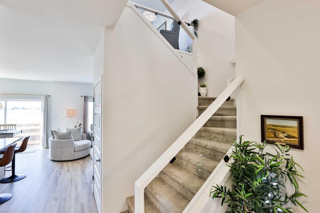 174 Caribou Bend North, Lethbridge, AB - Indoor Photo Showing Other Room