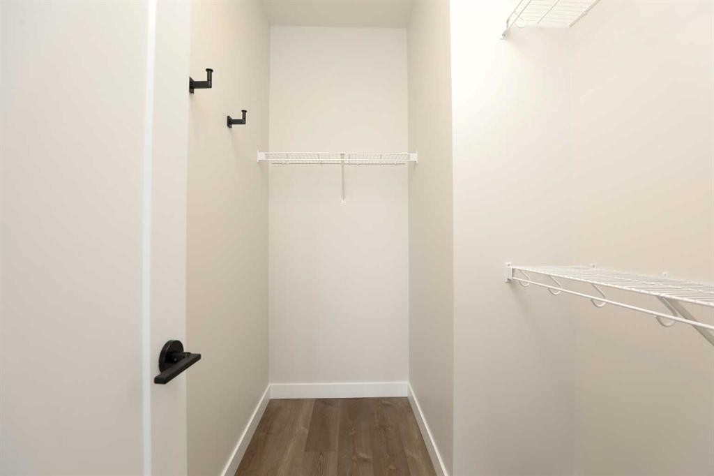 4757 72 Avenue, Taber, AB - Indoor With Storage