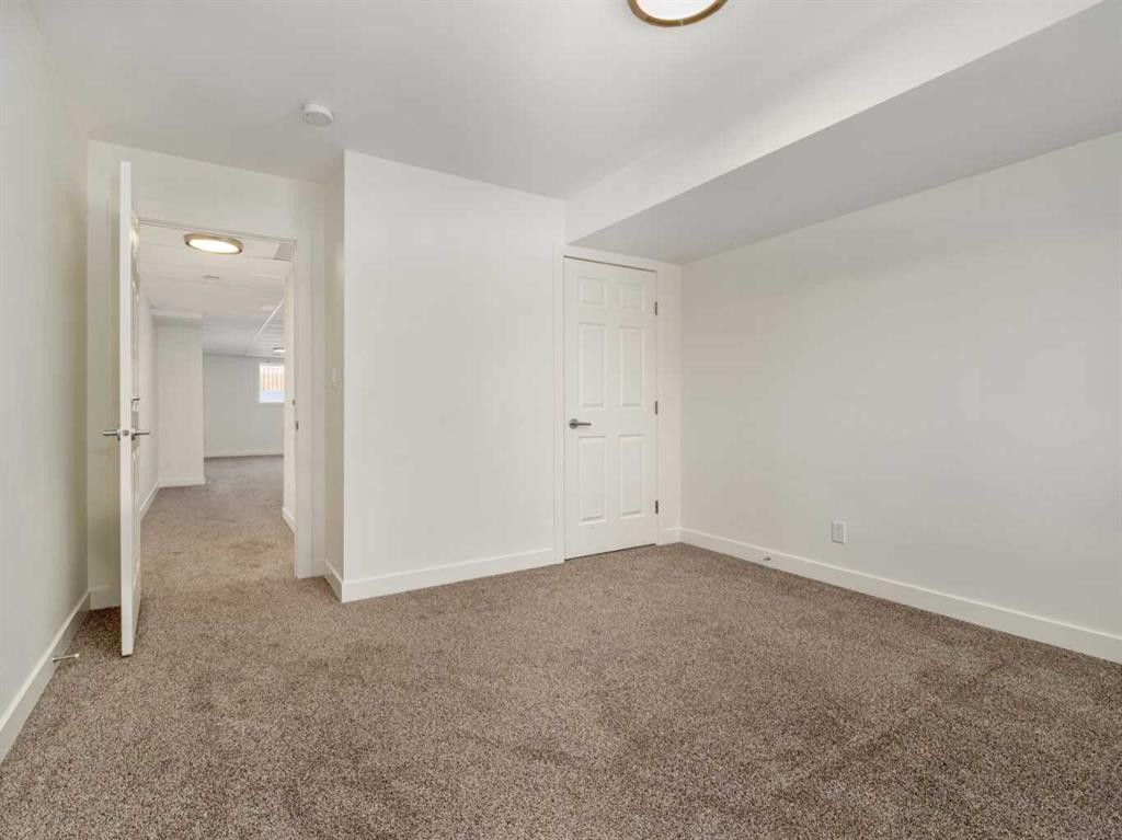 5720 56 Street, Taber, AB - Indoor Photo Showing Other Room