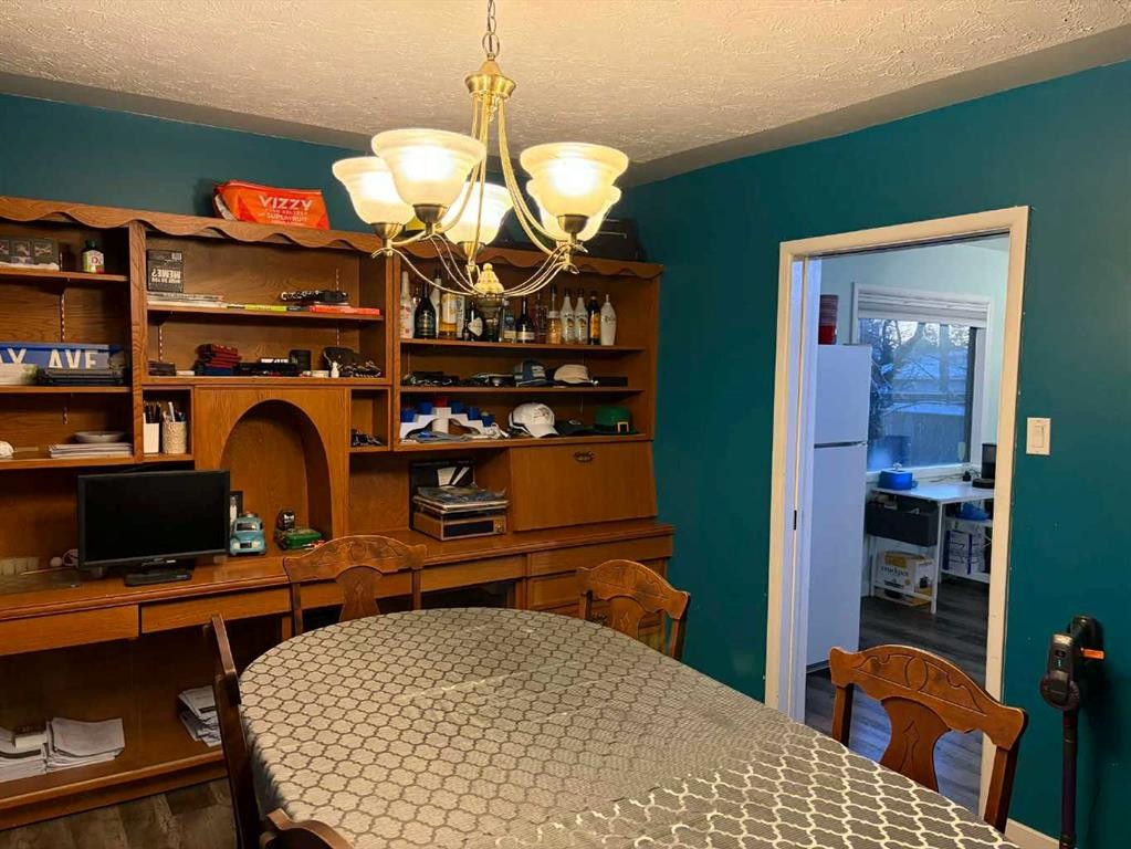 1216 23 Street North, Lethbridge, AB