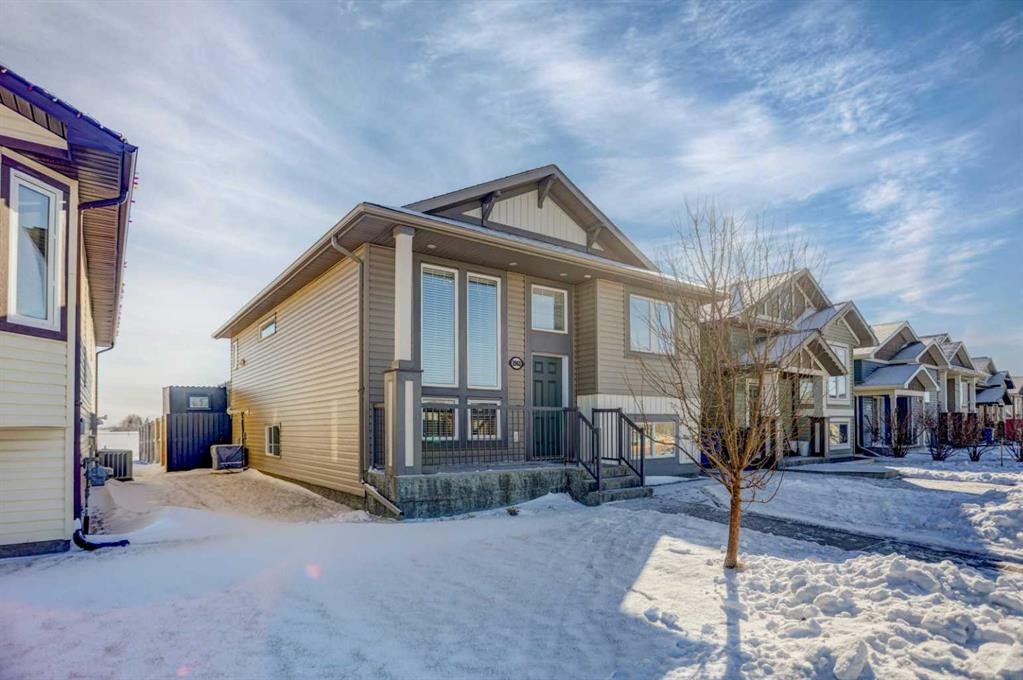 1961 Parkside Way, Coaldale, AB - Outdoor With Facade