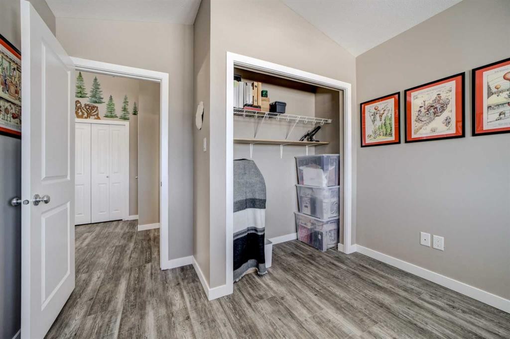 1961 Parkside Way, Coaldale, AB - Indoor Photo Showing Other Room