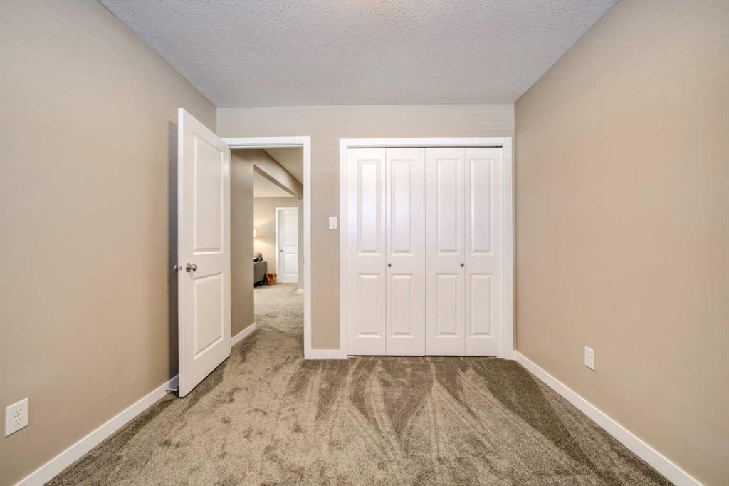 1961 Parkside Way, Coaldale, AB - Indoor Photo Showing Other Room