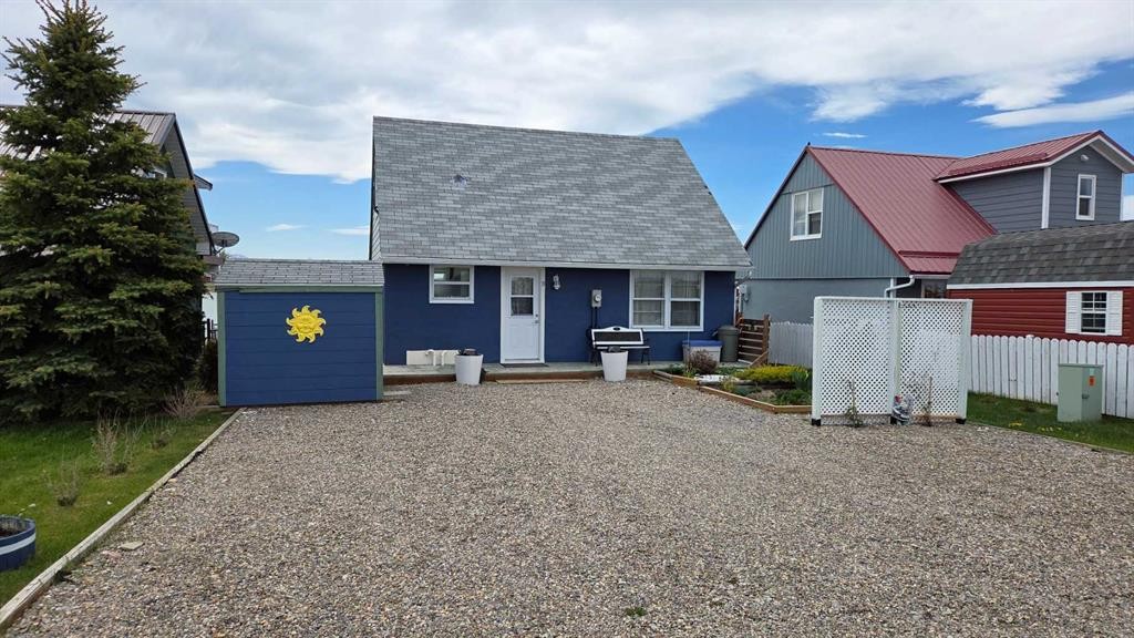 11 Mountain Vista Drive, Hill Spring, AB - Outdoor