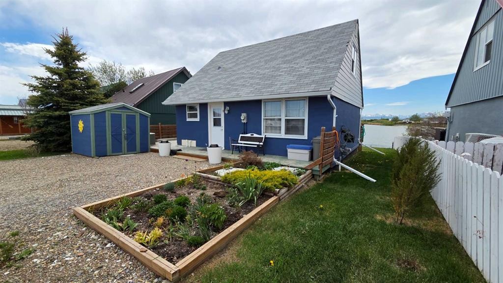 11 Mountain Vista Drive, Hill Spring, AB - Outdoor