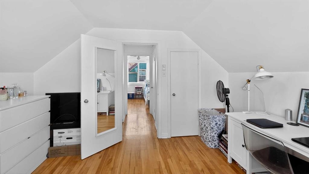 11 Mountain Vista Drive, Hill Spring, AB - Indoor