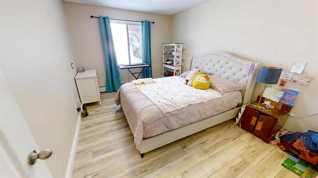 302-4210 20 Avenue South, Lethbridge, AB - Indoor Photo Showing Bedroom