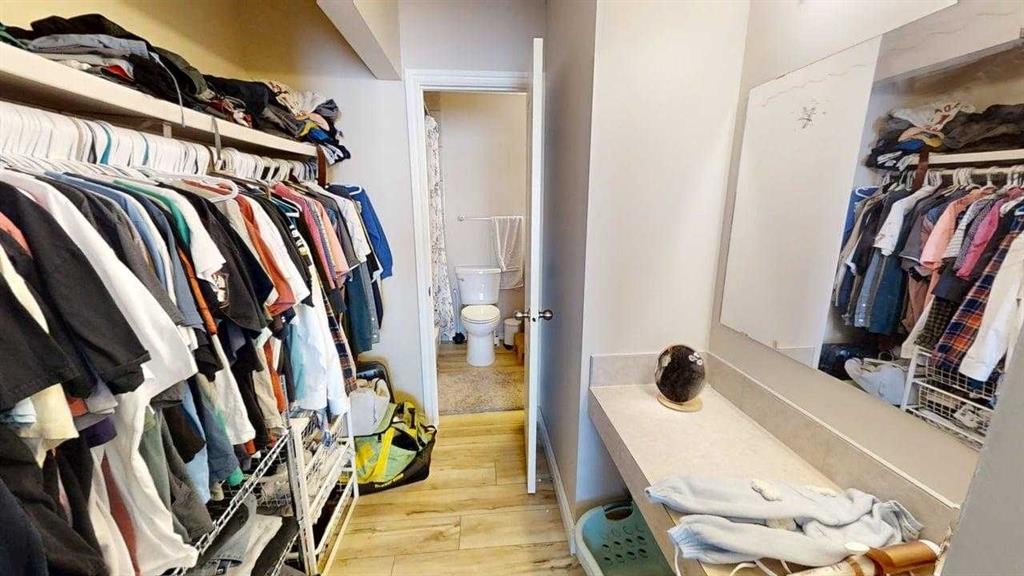 302-4210 20 Avenue South, Lethbridge, AB - Indoor With Storage