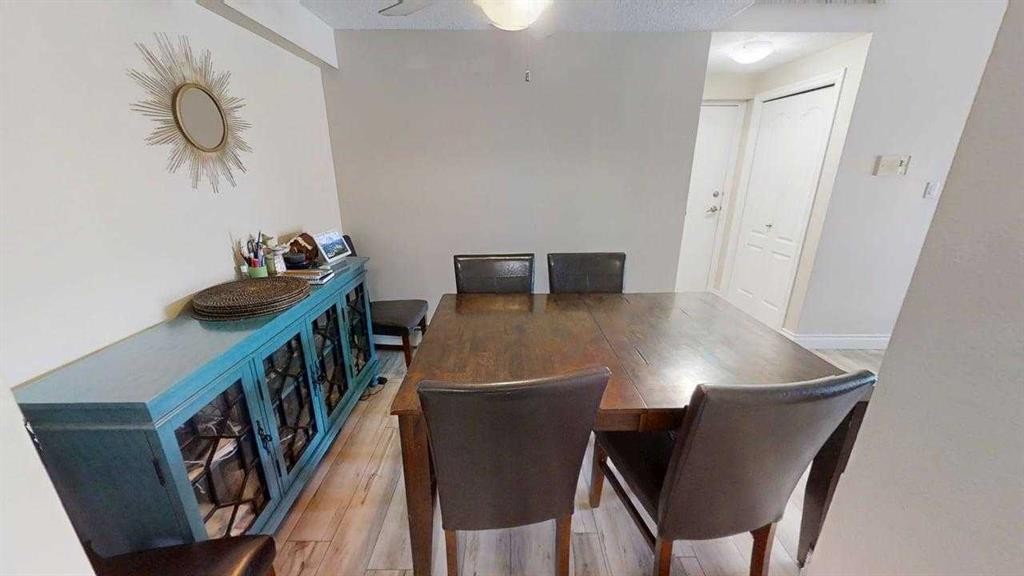 302-4210 20 Avenue South, Lethbridge, AB - Indoor Photo Showing Dining Room