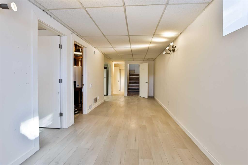 1019 7 Street North, Lethbridge, AB - Indoor Photo Showing Other Room