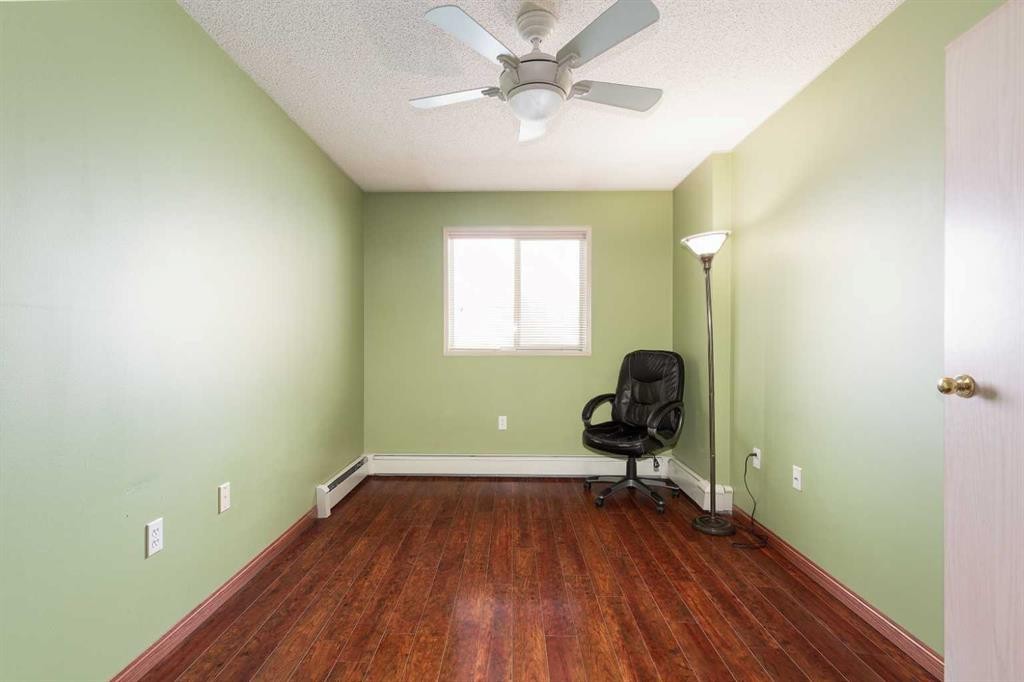 103-485 Red Crow Boulevard West, Lethbridge, AB - Indoor Photo Showing Other Room