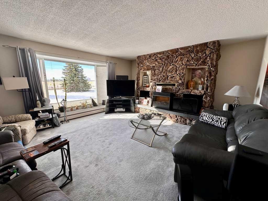 212072 Twp Rd 9-4, Rural Lethbridge County, AB