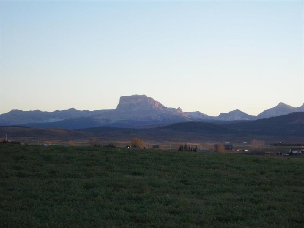 340 4Th Street North, Mountain View, AB