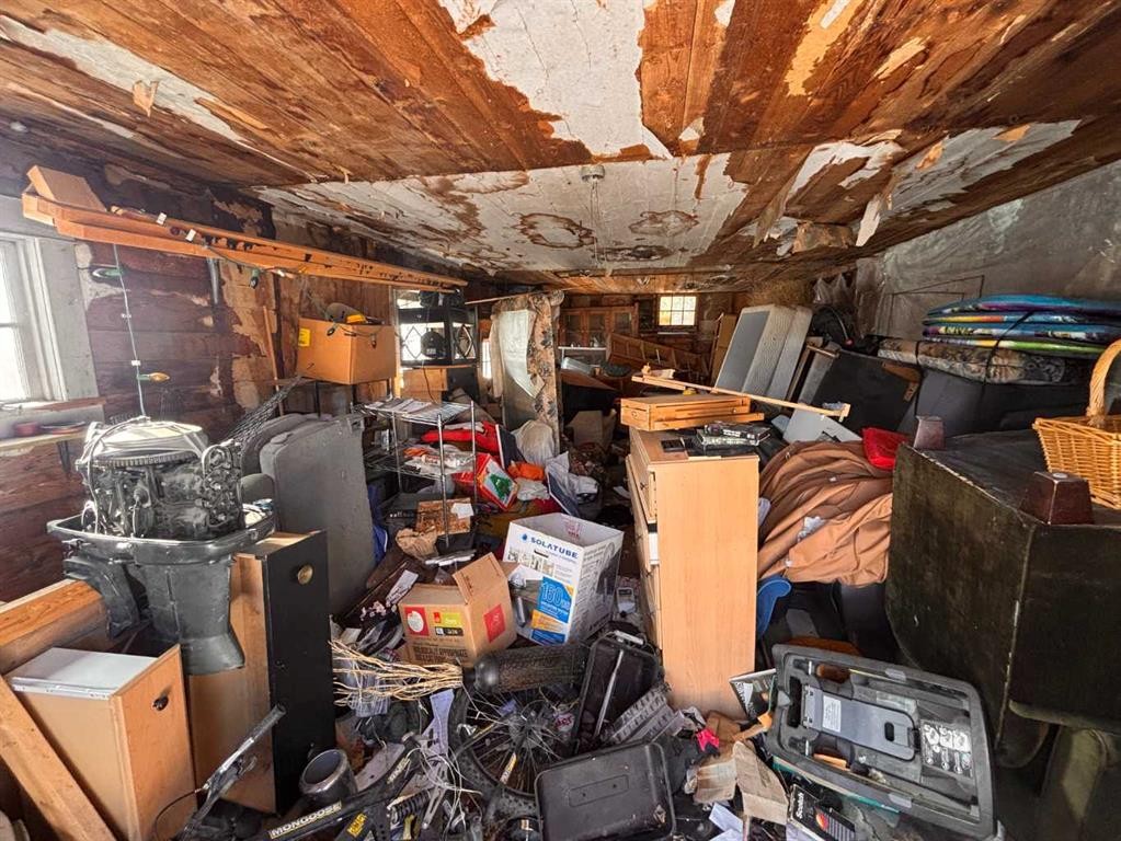 331 50 Avenue, Claresholm, AB - Indoor Photo Showing Basement