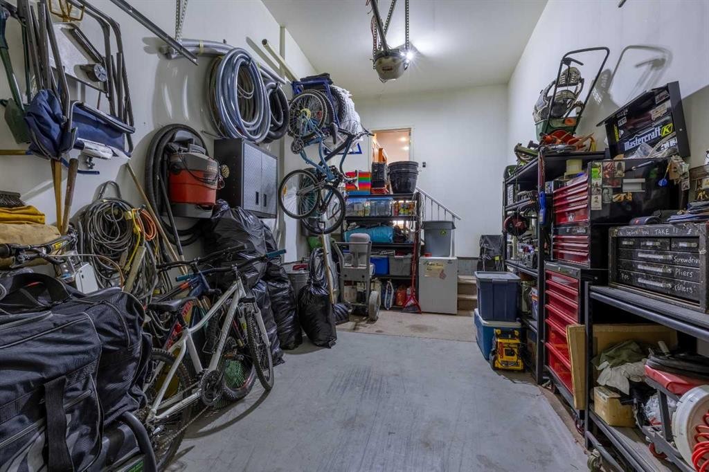 4-369 Canyon Boulevard West, Lethbridge, AB - Indoor