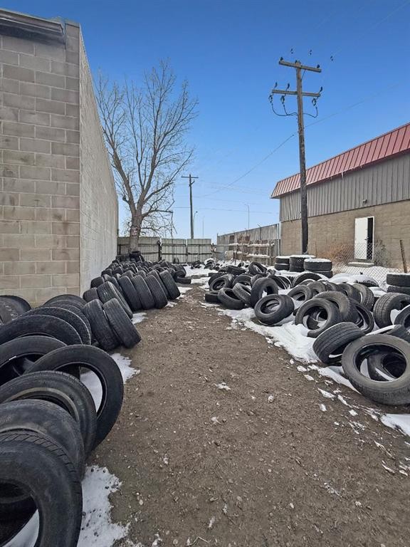 Unit 1-1621 Highway Avenue Se, Redcliff, AB