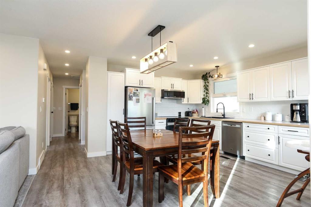 4803 59 Avenue, Taber, AB - Indoor