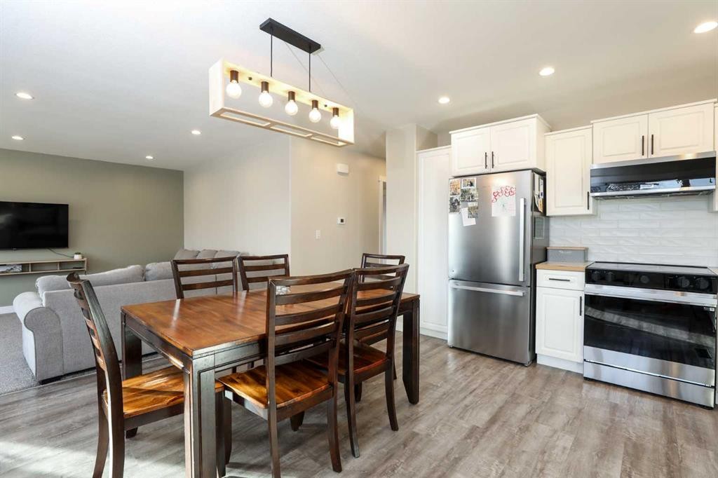 4803 59 Avenue, Taber, AB - Indoor