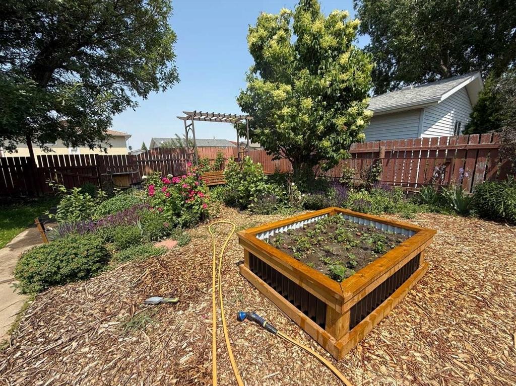 4803 59 Avenue, Taber, AB - Outdoor