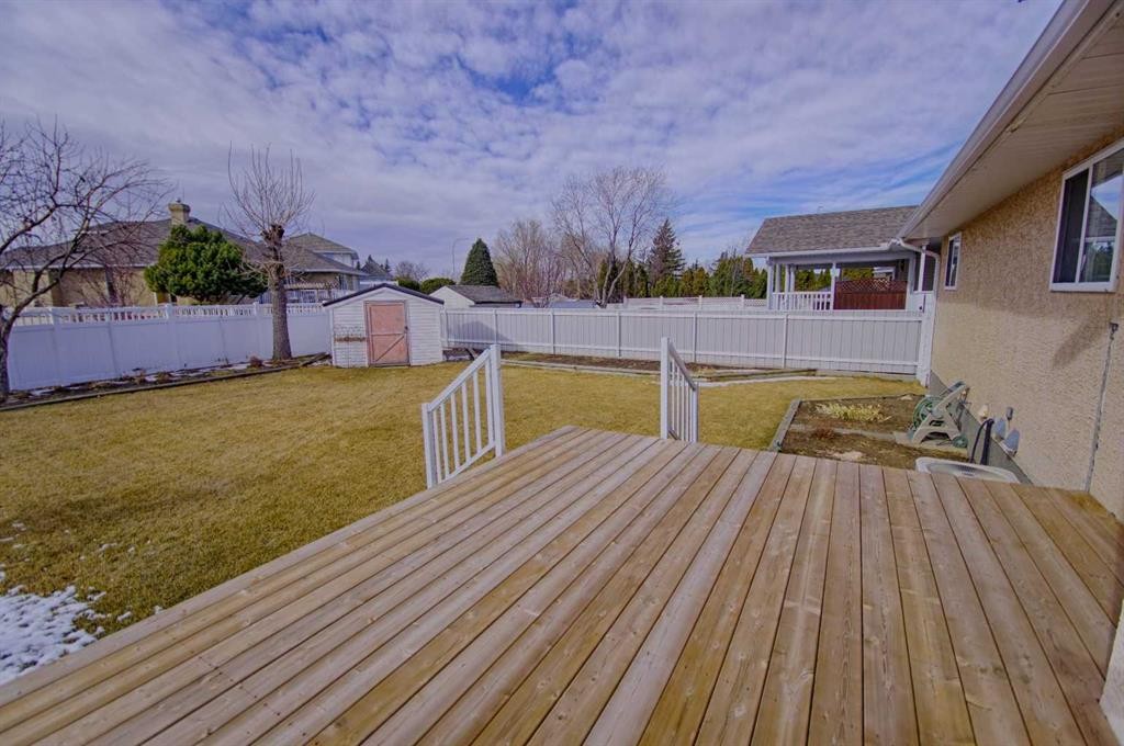 4912 41 St, Taber, AB - Outdoor With Deck Patio Veranda
