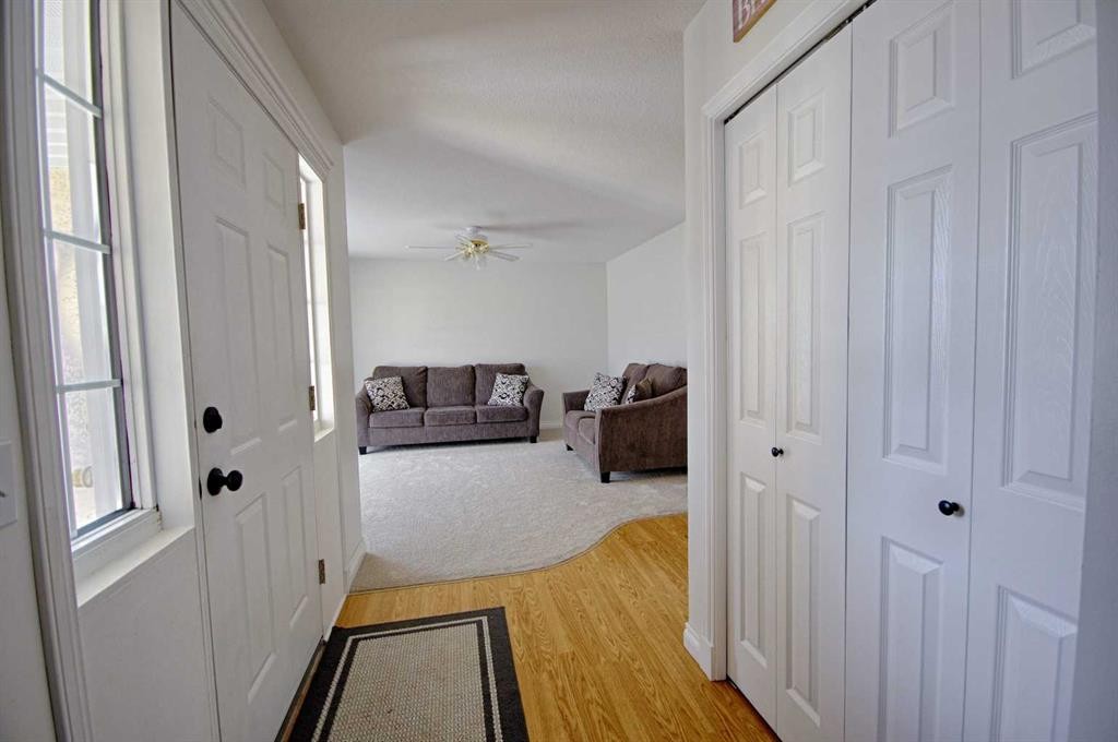 4912 41 St, Taber, AB - Indoor Photo Showing Other Room