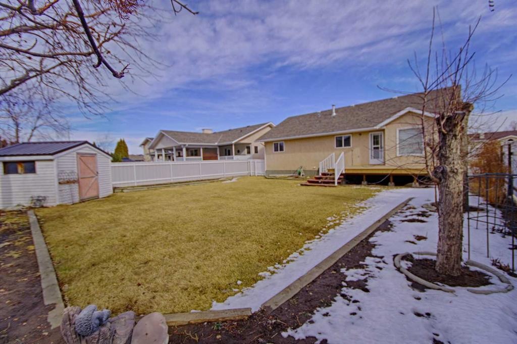 4912 41 St, Taber, AB - Outdoor With Deck Patio Veranda