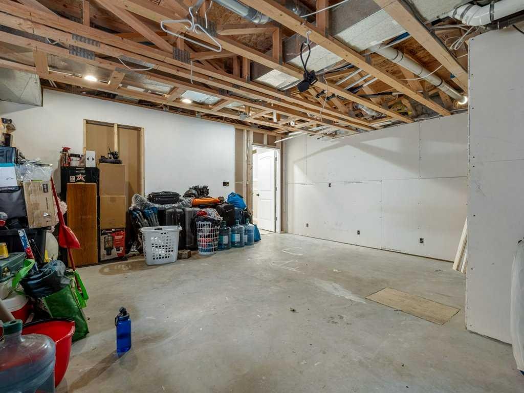 461 Lynx Terrace North, Lethbridge, AB - Indoor Photo Showing Basement