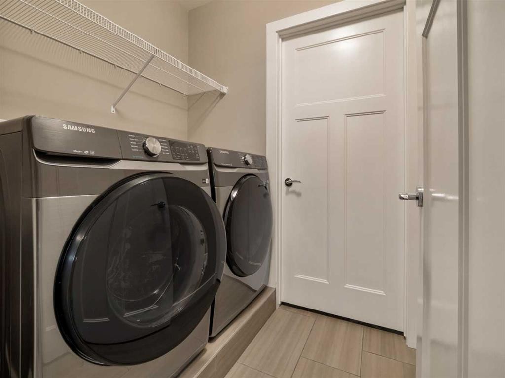 147 Westgate Drive, Coaldale, AB - Indoor Photo Showing Laundry Room