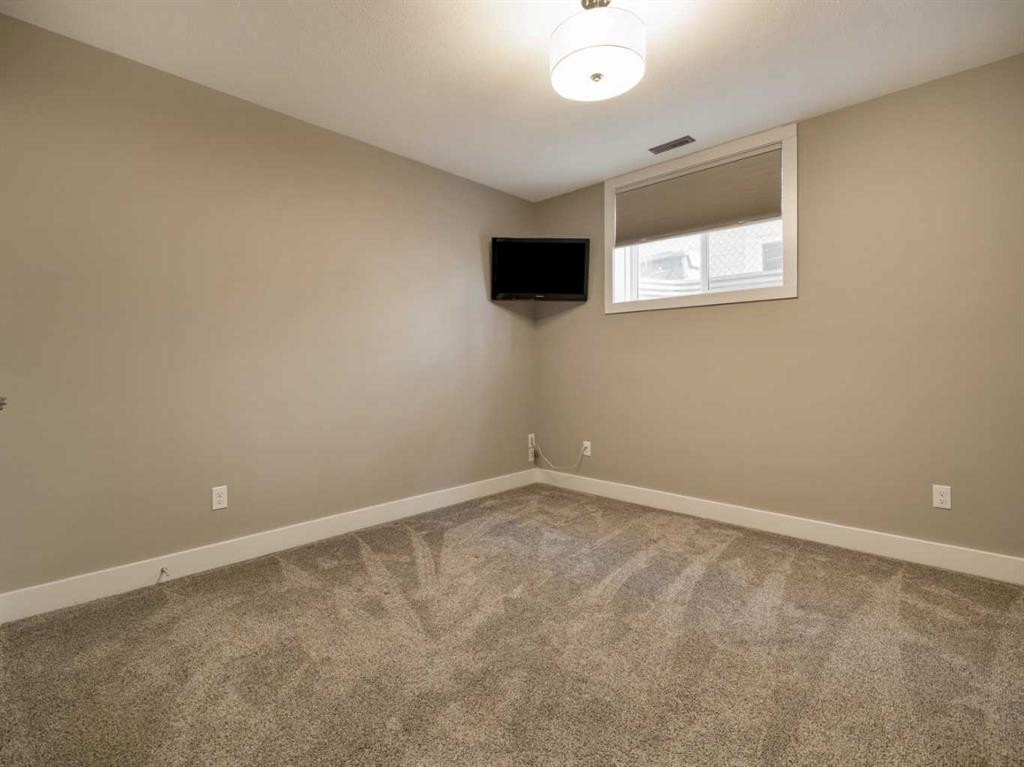 147 Westgate Drive, Coaldale, AB - Indoor Photo Showing Other Room