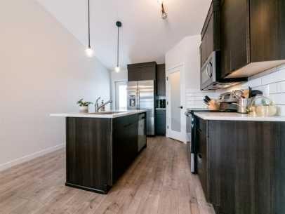 1-898 Greywolf Run North, Lethbridge, AB