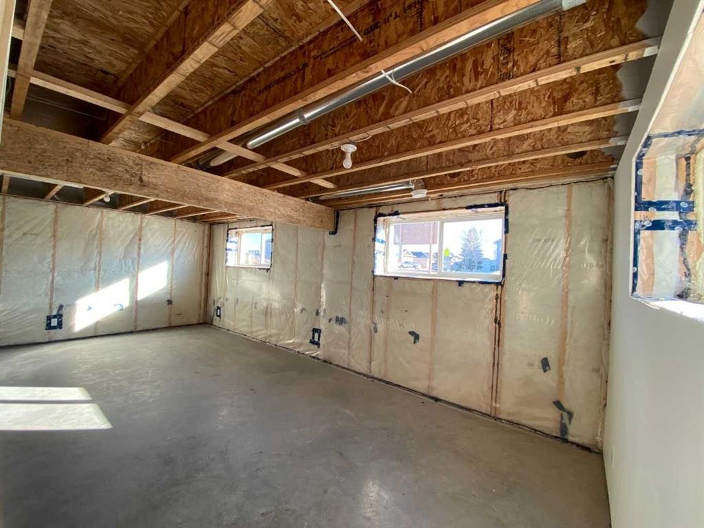 4202 57 Street, Taber, AB - Indoor Photo Showing Basement