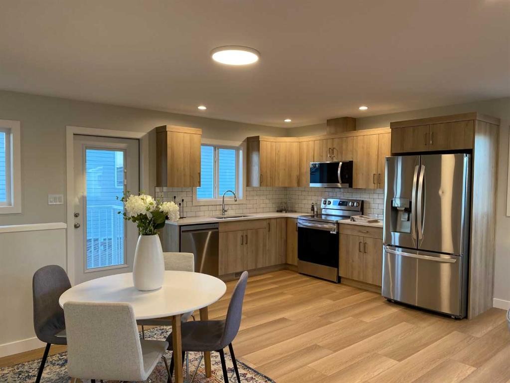 4202 57 Street, Taber, AB - Indoor