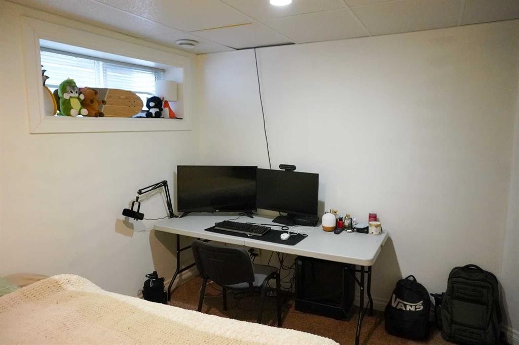 206 Mcgill Boulevard West, Lethbridge, AB - Indoor Photo Showing Office