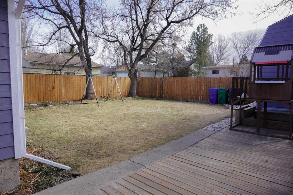 206 Mcgill Boulevard West, Lethbridge, AB - Outdoor
