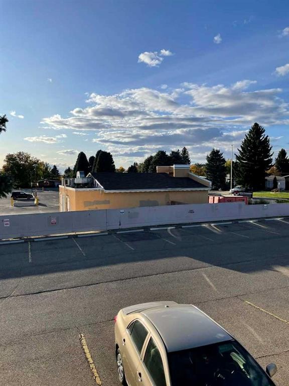H201-2004 13 Avenue, Lethbridge, AB - Outdoor With View