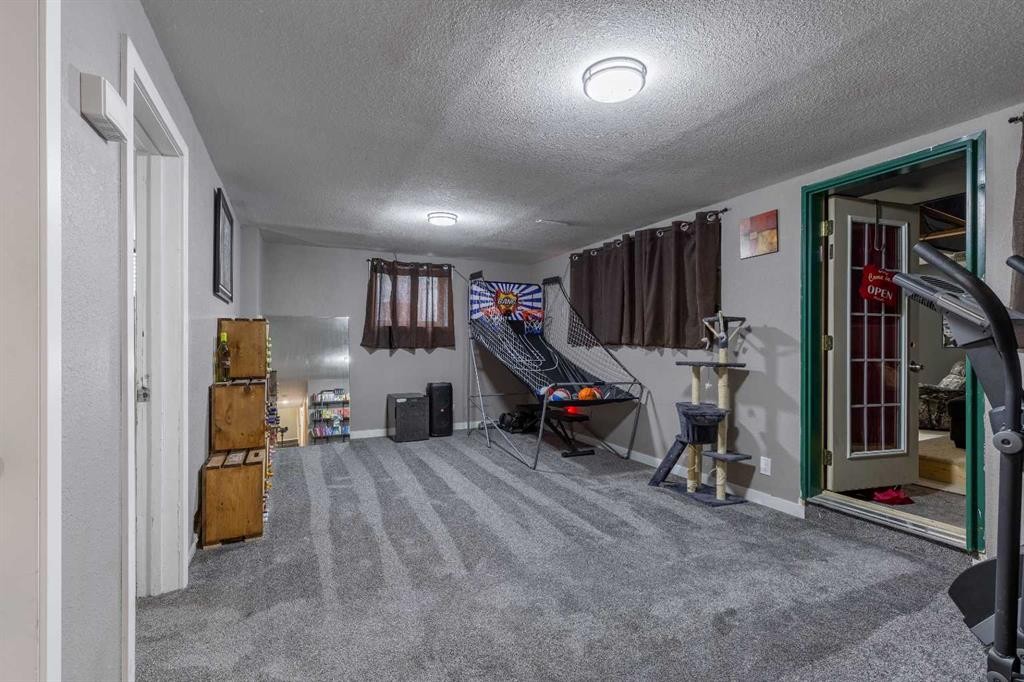 1907 7A Avenue North, Lethbridge, AB - Indoor