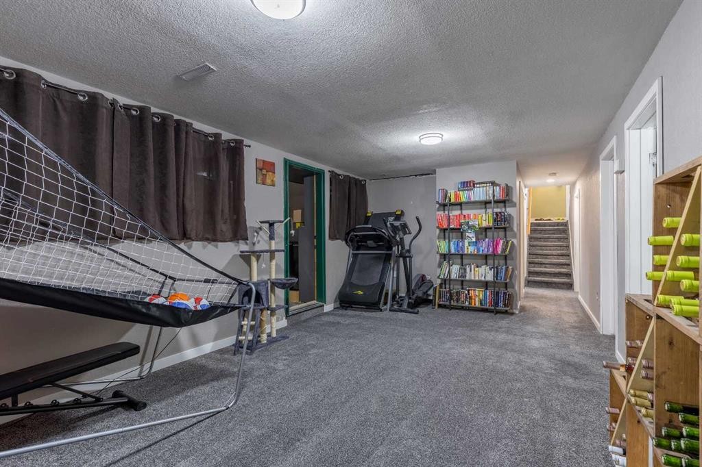 1907 7A Avenue North, Lethbridge, AB - Indoor