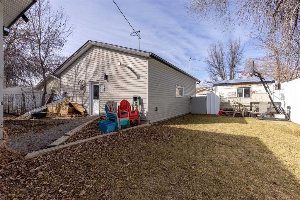 1907 7A Avenue North, Lethbridge, AB - Outdoor