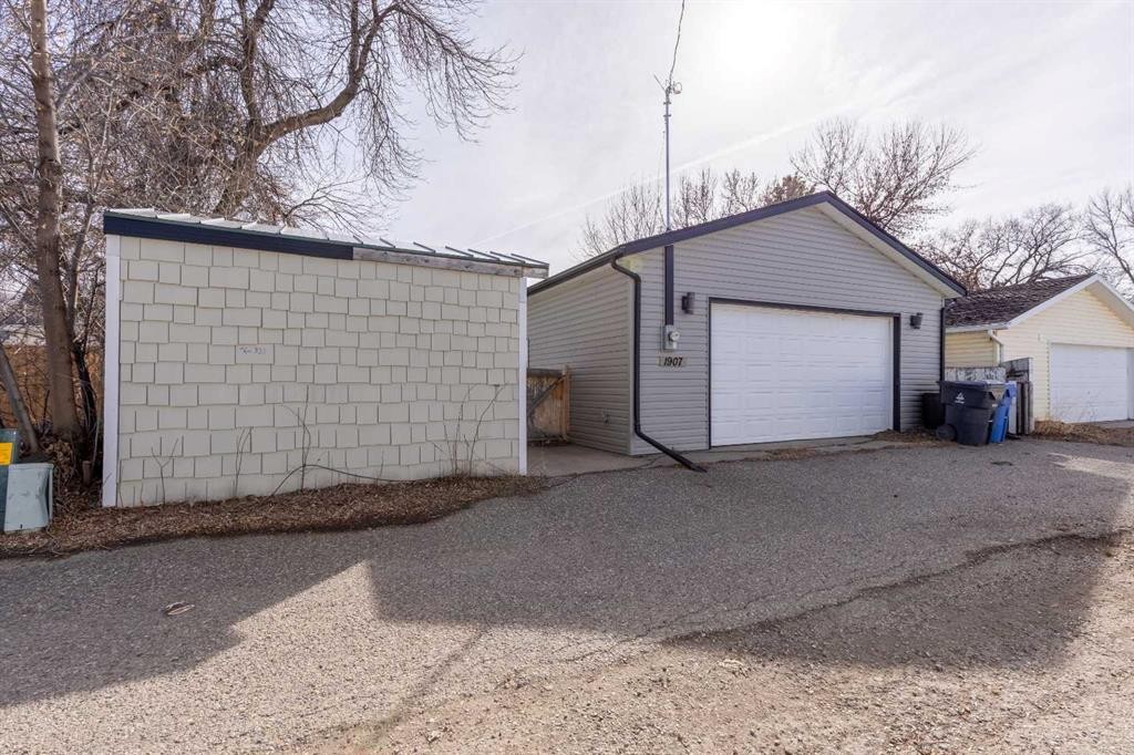 1907 7A Avenue North, Lethbridge, AB - Outdoor With Exterior