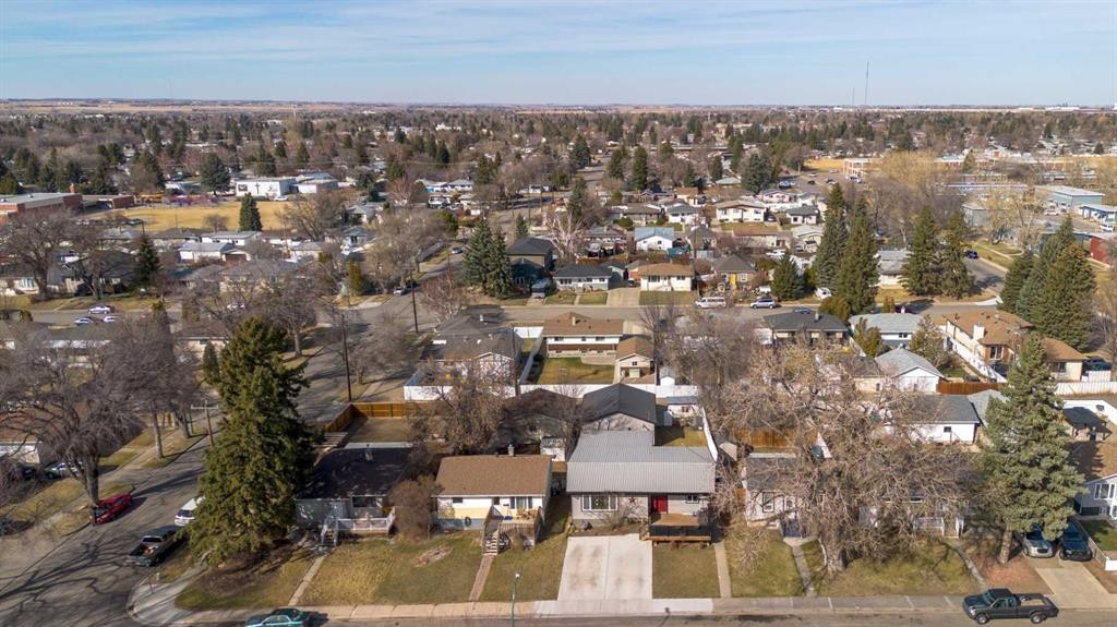 1907 7A Avenue North, Lethbridge, AB - Outdoor With View