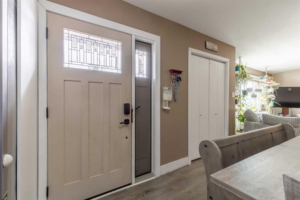 1907 7A Avenue North, Lethbridge, AB - Indoor