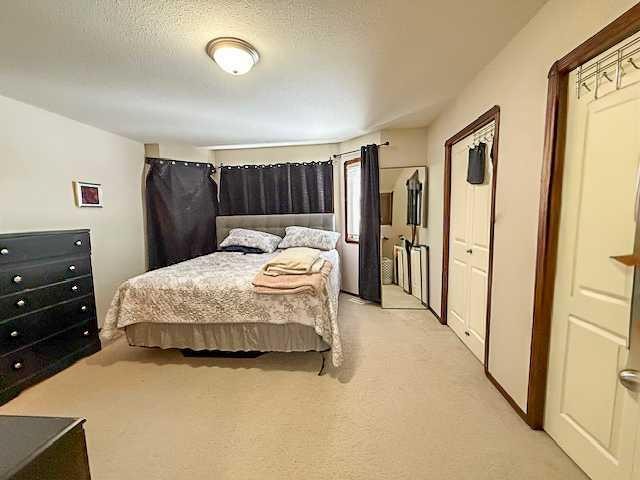 11 Abel Close, Red Deer, AB - Indoor Photo Showing Bedroom