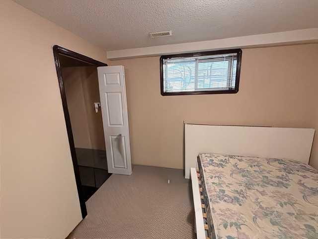 11 Abel Close, Red Deer, AB - Indoor Photo Showing Bathroom