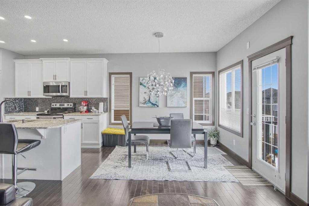 13 Evanscove Manor Nw, Calgary, AB - Indoor