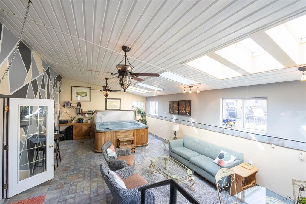 329 2 Avenue Ne, Milk River, AB - Photo Showing Other Room