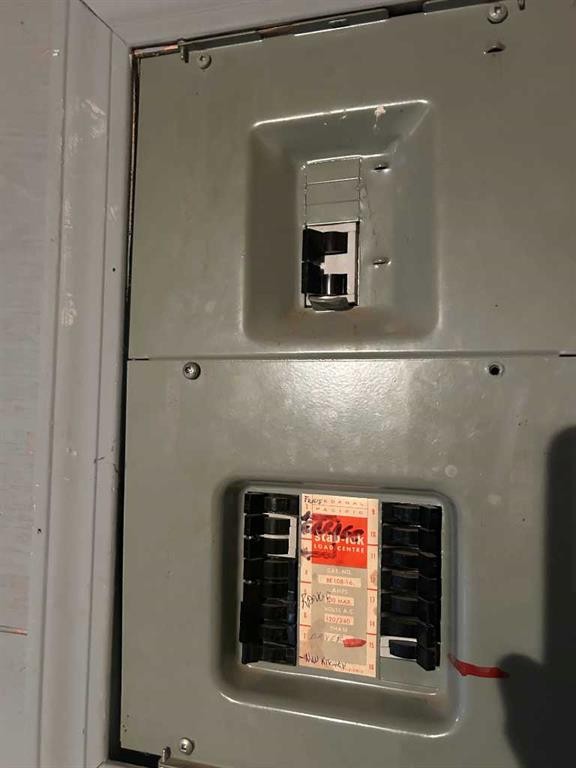 5108 57 Street, Taber, AB - Indoor Photo Showing Other Room