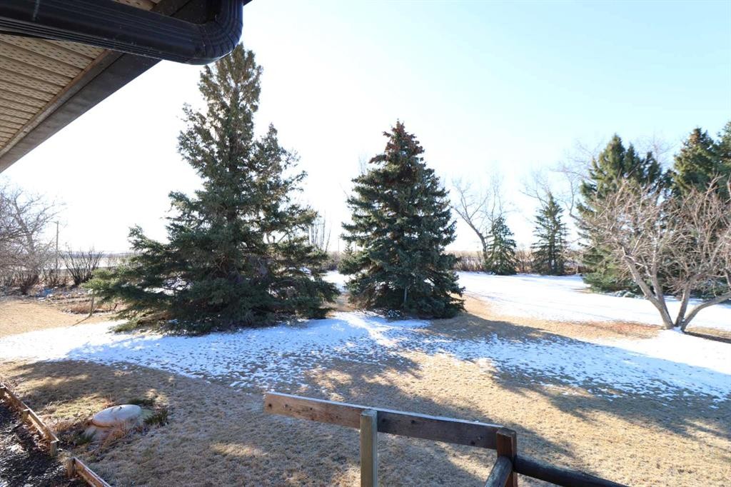 115054 Rr 103, Bow Island, AB - Outdoor With View